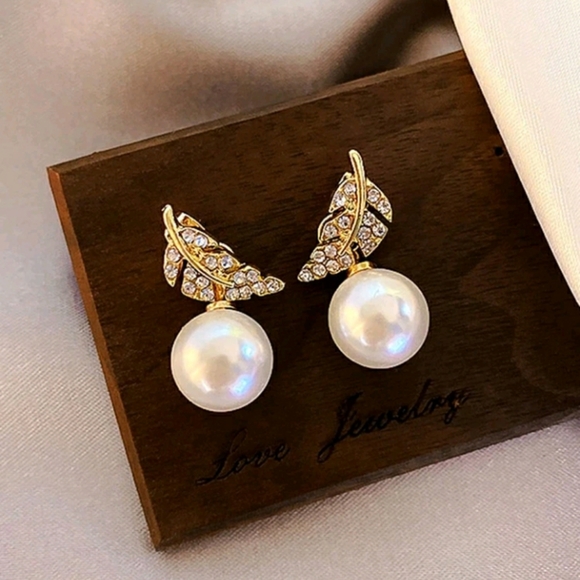2/$29 Leaf and Pearl Earrings - Picture 2 of 9